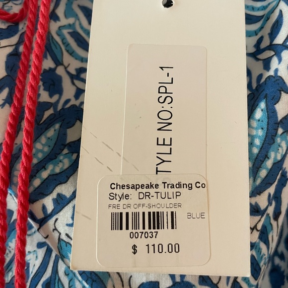 French Curve NWT beach/pool coverup - Size M - Picture 2 of 3